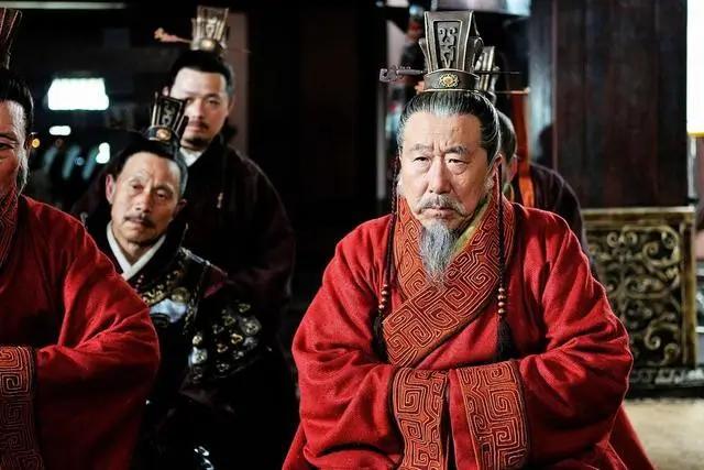 周朝的"封建"和欧洲的"封建"压根不是一回事，搞清这个区别才算真正读懂了先秦。