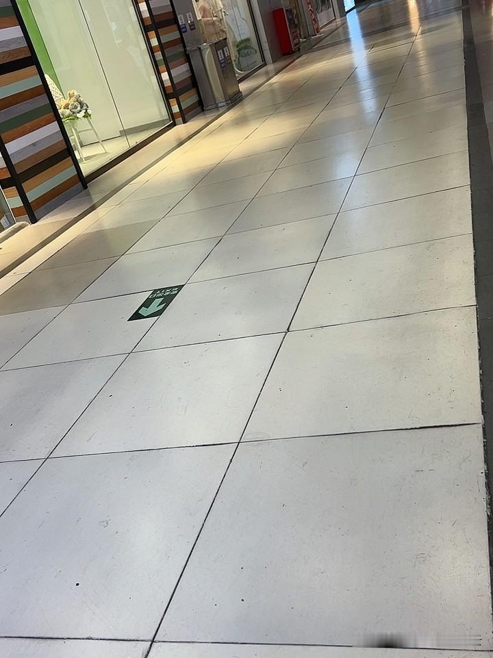 2025年一个人如果失业之后，你会发现你并不孤单，因为你会发觉原来这个世界上