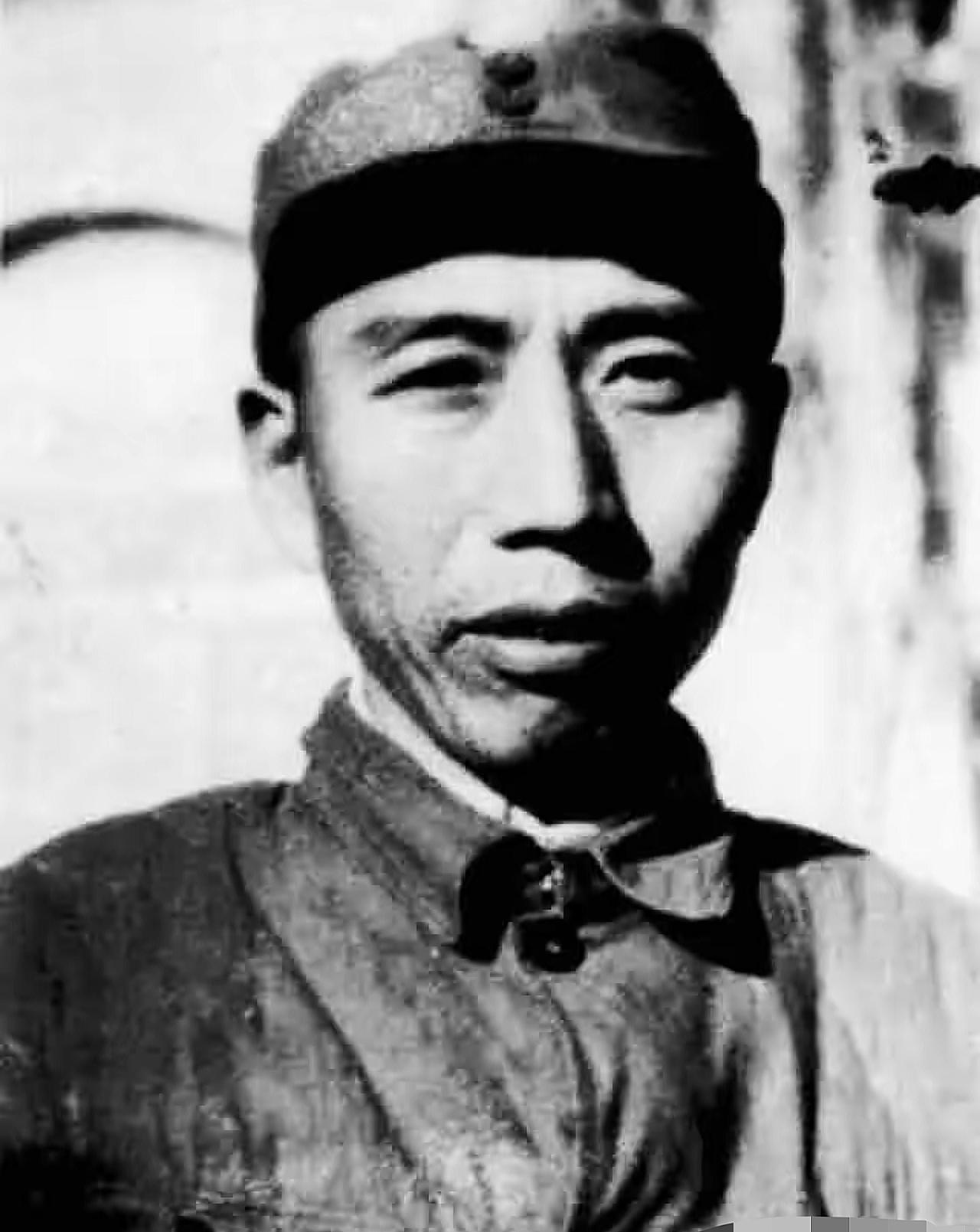 1947年，伟人遭到国军团团包围，形势万分危急，伟人深知已经做好了最坏打算！但在