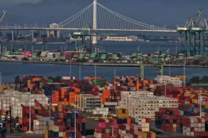 特朗普加征关税后，美国对亚洲的贸易逆差仍在扩大！1月30日，法新社报道:“