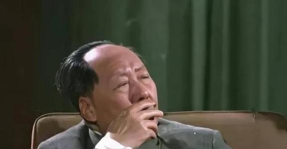 为何不惩戒日本？毛主席早已点透本质，这绝非软弱，而是眼界深远的大国格局！老人家