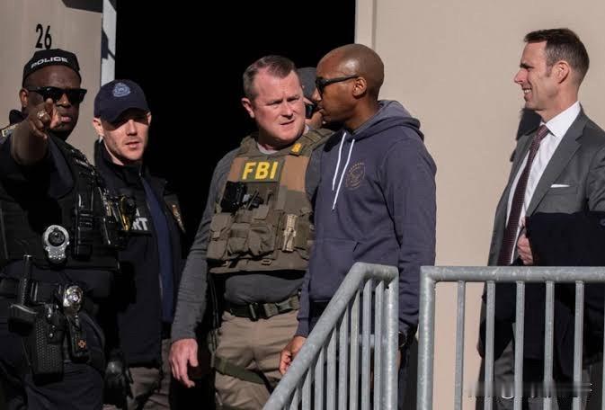 联邦调查局在乔州获得总统选举舞弊证据FBI在乔治亚州富顿县找到