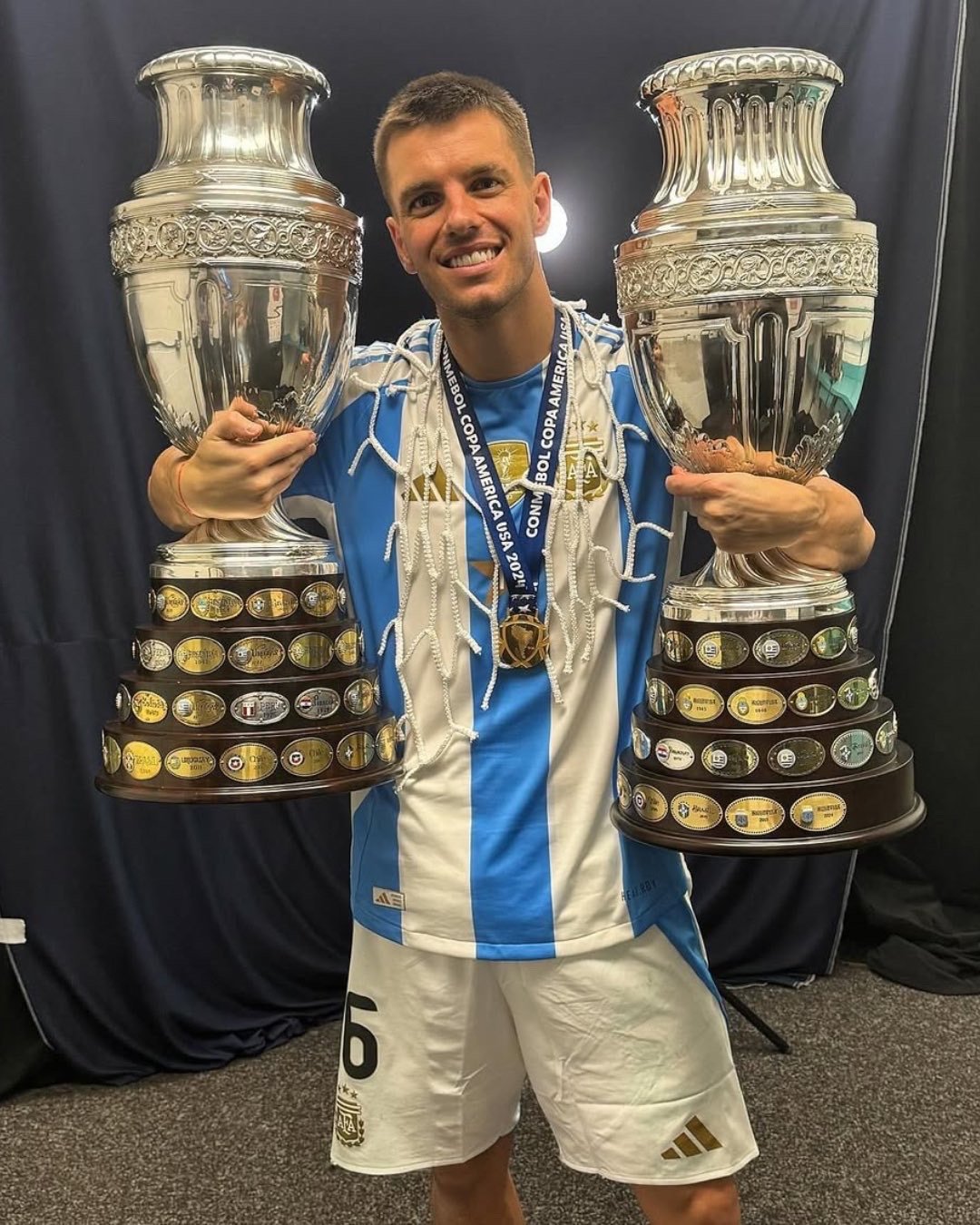 🚨迈阿密国际对洛塞尔索感兴趣🇦🇷目前效力于西班牙皇家贝蒂斯的洛塞尔索，正寻