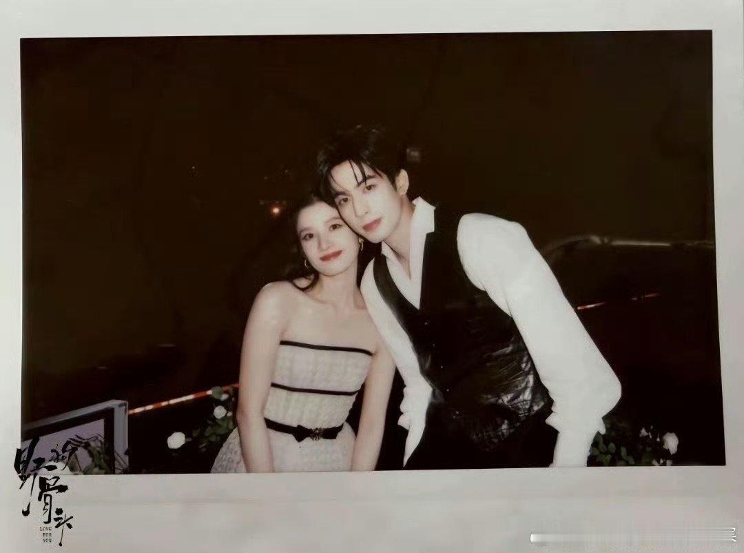 野狗骨头张婧仪还是为爱奔赴张婧仪还是那个为爱奔赴的少女