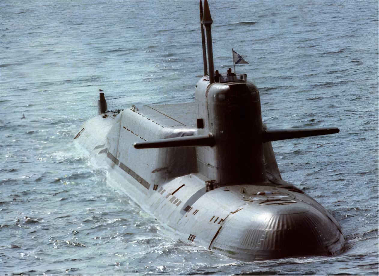 每天认识一件兵器俄罗斯“德尔塔”级潜艇“德尔塔”级潜艇是苏联时期研制的弹道导弹