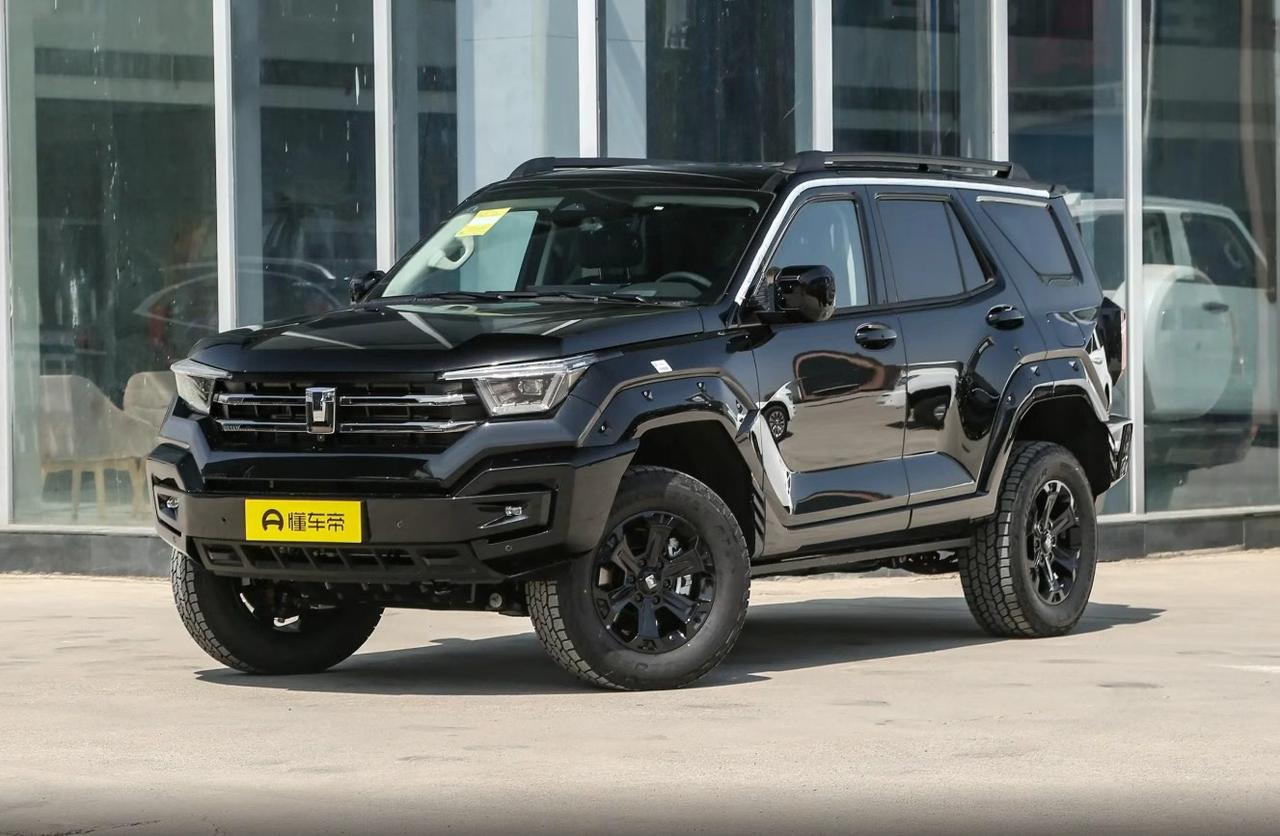 最近后台老有朋友问我：“20多万能不能拿下一台二手坦克400Hi4-T？”说实