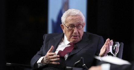 美国会的美中经济安全审委会发出了强烈警告。近日，美国国会的美中经济安全审查委员会