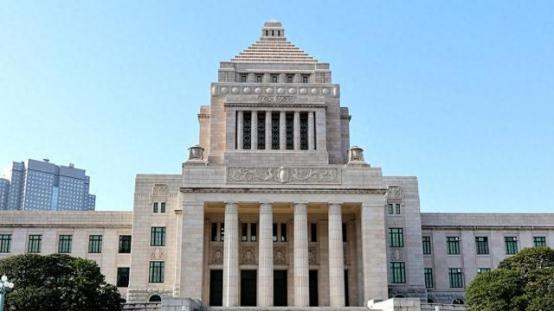 实干人设崩塌，电话外交静音，高市执政危机藏不住！据日媒报道，日本首相高市早苗