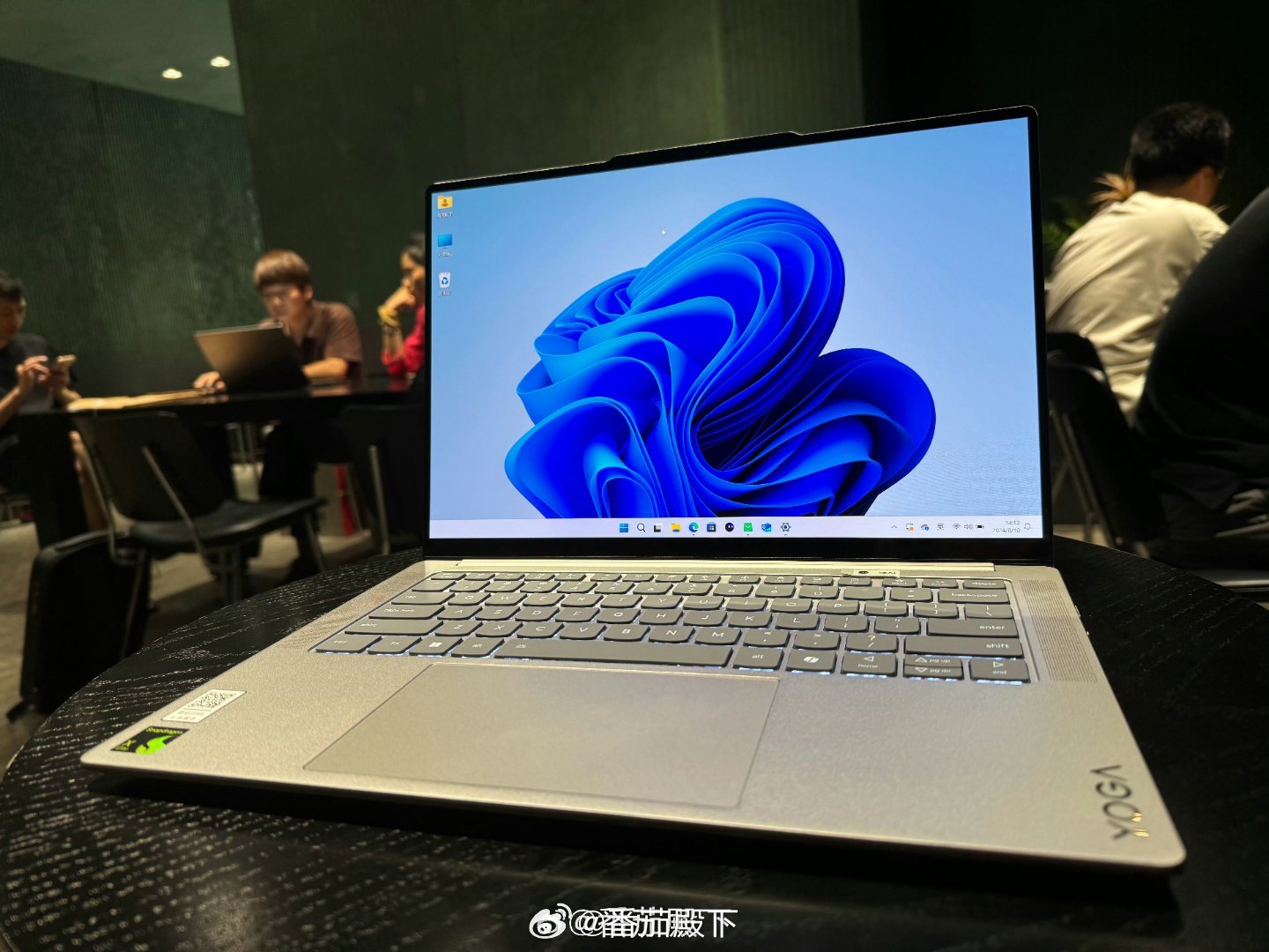 笔记本有必要买触屏的吗其实有必要……所以我一直用联想YOGA以及微软Surfac