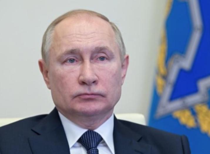 第一个投降的国家出现，俄罗斯这才明白，到底谁才是真朋友。俄罗斯没想到，第一个