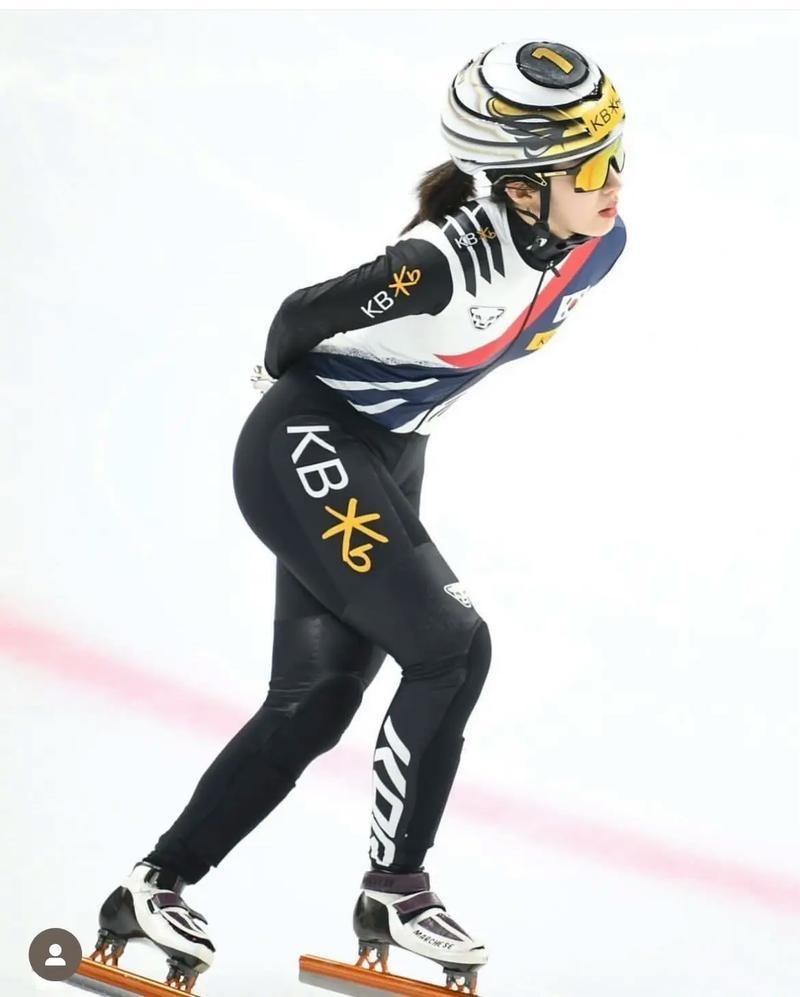 金吉莉、林钟彦夺得金牌!在2026短道速滑世锦赛女子1000米和男子1500决