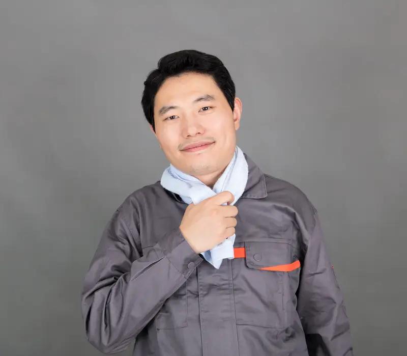 《凡人修仙传》知名度高不是没道理。很多修仙文主角天赋异禀、一路开挂，而《凡人修仙