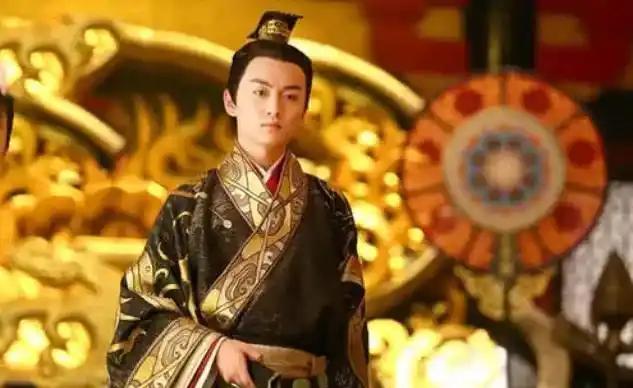 公元前68年霍光死后，汉宣帝下令将密谋造反的霍家灭族。皇后霍成君哀求说:“陛下就