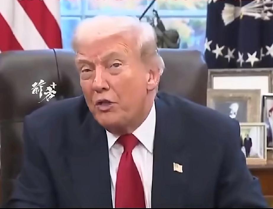 美国政坛大戏多[捂脸哭]！美国政坛最近可不太平，特朗普一下子撞上了两大麻烦！众议