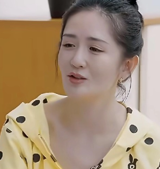李小冉问王濛跳《心愿便利贴》和黎明邀请你上厕所谢娜：“你觉得哪个更尴尬。”王