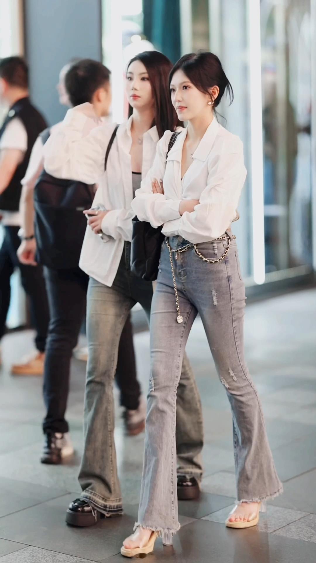 【成都街拍】貌美如花。丨摄影拍照每日穿搭
