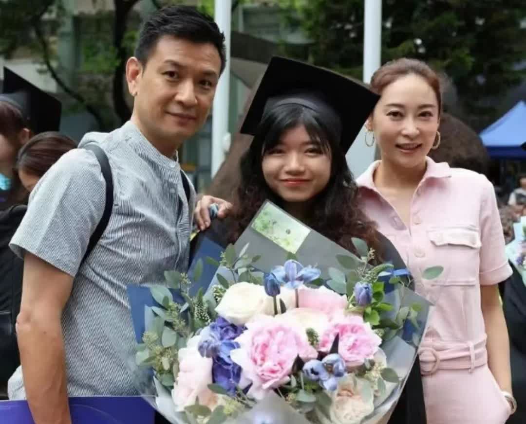 露肉有压力！TVB女星曝因大胆演出引老公不满：不喜欢我搔首弄姿