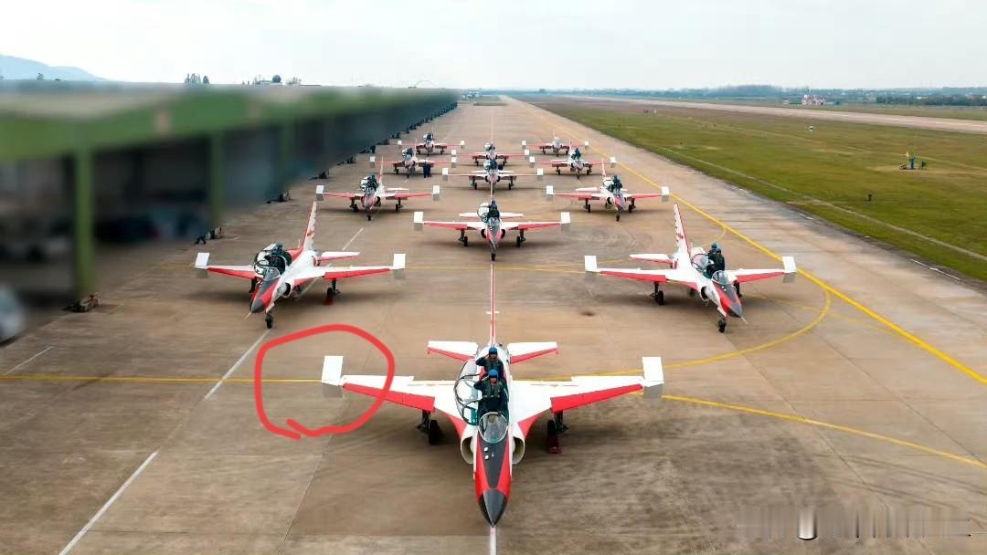 有点儿意思！[墨镜][墨镜][墨镜]没想到咱们现在的教练-9G-“海山鹰”