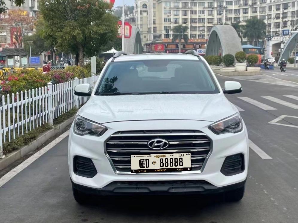 十万预算淘二手现代ix35，正常能拿下2020款现代ix352.0L燃油版本，