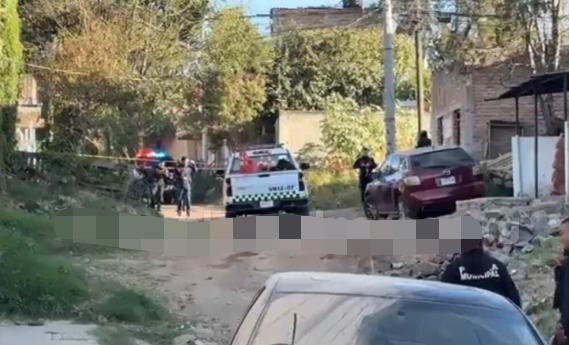 墨西哥哈利斯科州：两名来自哈利斯科州的交警在埃尔萨尔托市被枪杀。这两名警员分别是