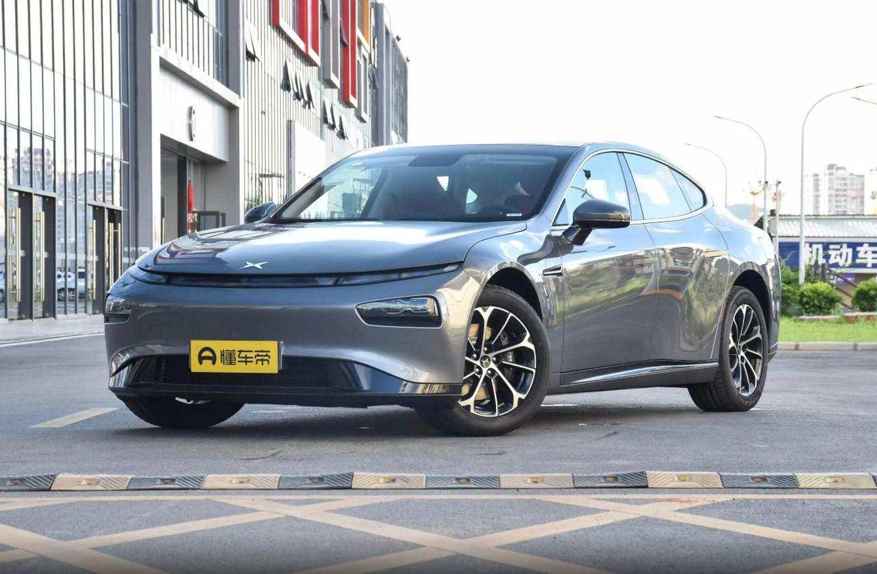 如果你正琢磨着花十几二十万买辆二手电车，又对“智能”“轿跑”“长续航”这几个词心