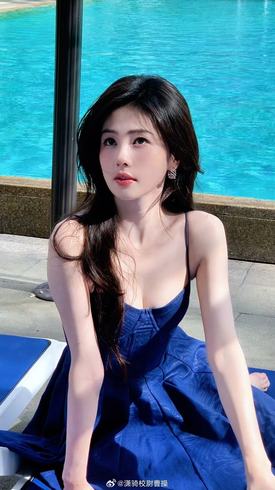 白鹿穿着姥姥衣服来录节目期待白鹿0923生日LuLu天天开心🤩​​​