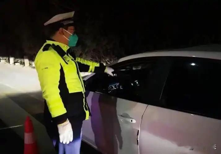 四川成都，男子醉驾被警方逮个正着，随后，检举他人卖淫、嫖娼欲戴罪立功。不过，虽然