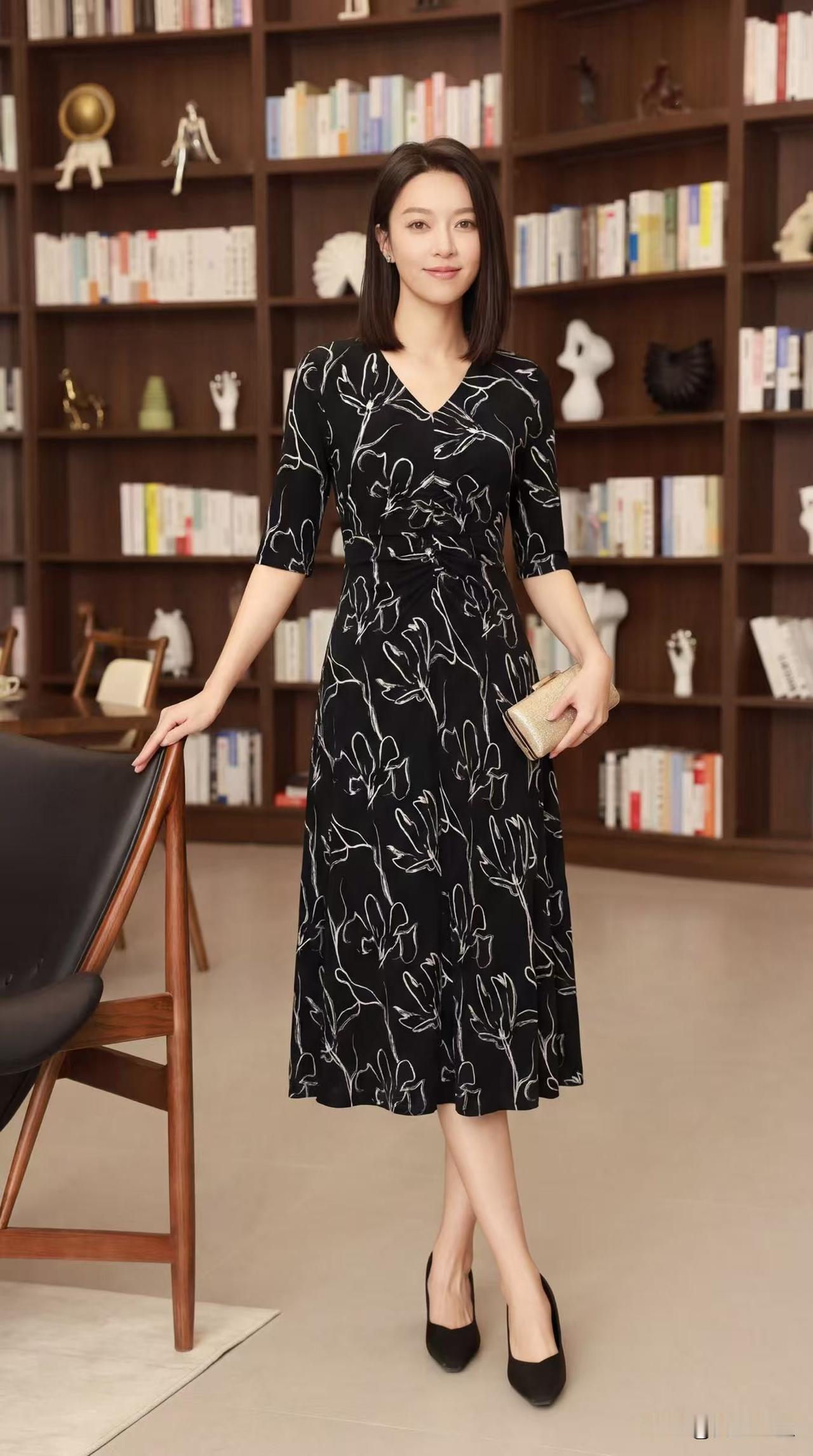 闲眺雪色，临窗观云，杳杳茗香围炉慢煮。