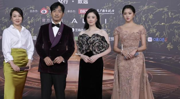 “00后输给65岁？不是颜值，是气场碾压！”MEssential看秀现场，惠