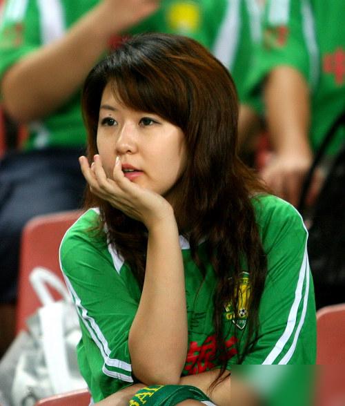 国安队里最该被清洗的老将，拿着税前1200万的旧合同，一脚世界波把球队从悬崖边踹