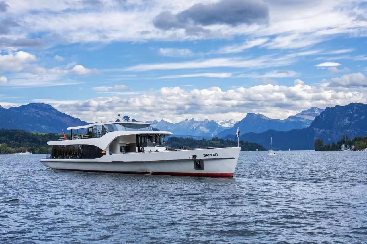 老年人正确的养生方法是什么。老年人养生，核心不是“拼命练”，而是“稳”与“适”。