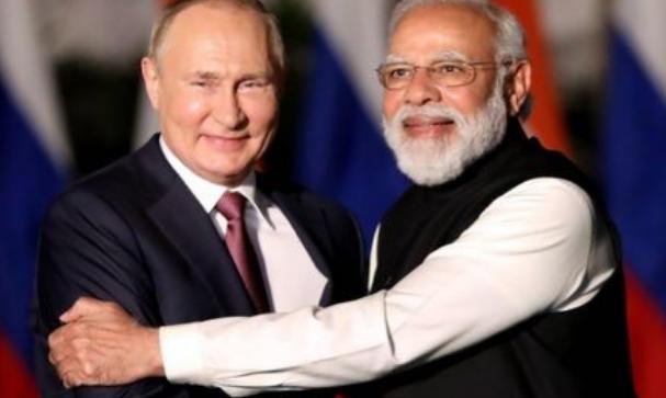 印度人可以说是当骗子的一把好手，但是俄罗斯人偏偏能骗印度，真是一物降一物。 