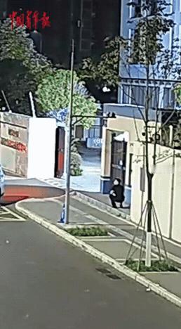 笑不活了！根据媒体6月16日报道，就在六月初，四川成都，一民警因为错过晚饭时间点
