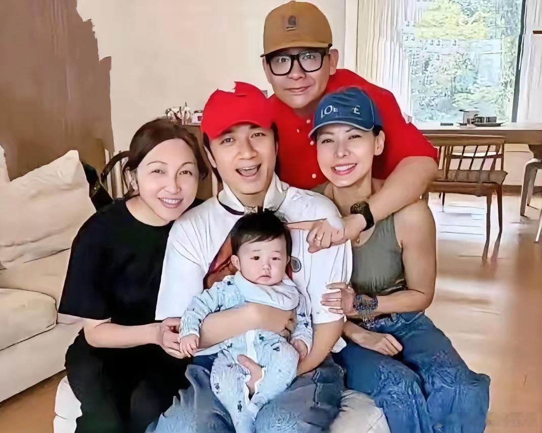 古巨基是真有福气，他老婆才是真的厉害！52岁高龄生下头胎，57岁再拼二胎，产后仅