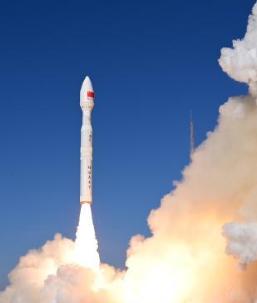 中美一旦开战，美国首击会打哪里？不是北京，不是上海，更不是航母，而是天上的卫星。