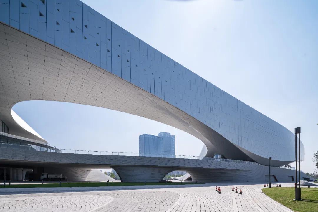 过年没处去，就去长安云！投资36亿的“漂浮的星云”可以玩一整天！长安云作为西安跨