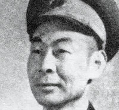 1943年，山西沁源，日寇躲在碉堡里，我军久攻不下。那时候的沁源城像个铁桶，