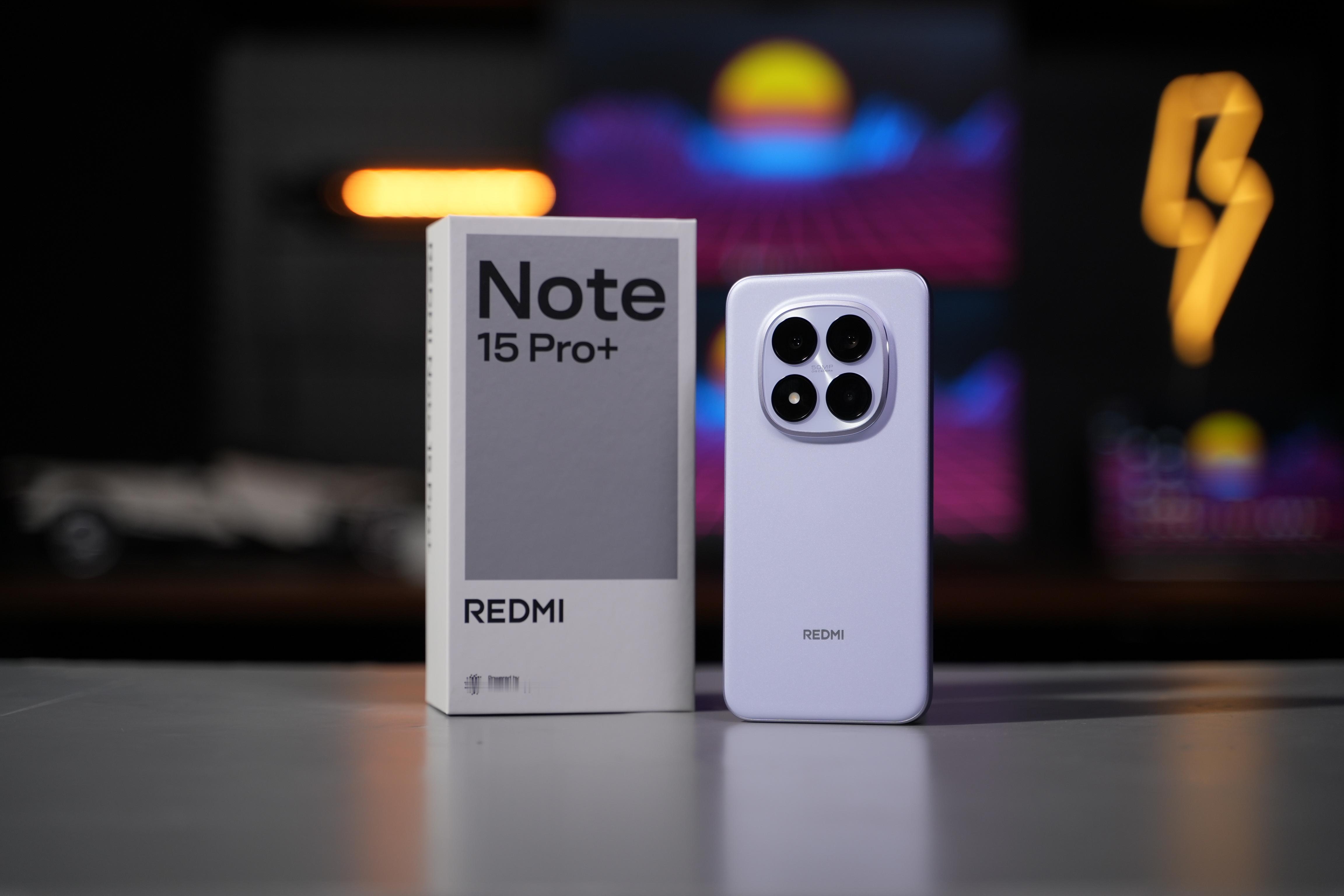 REDMINote15Pro+实拍图赏来啦！四曲面加上磨砂后盖，高级又好摸，