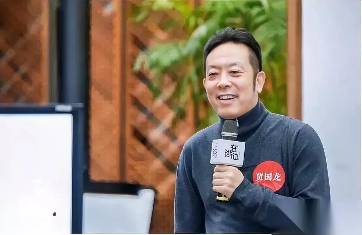 贾国龙这次是真把憋的气撒出来了。不是跟网友置气，是跟藏了125天的委屈置气。