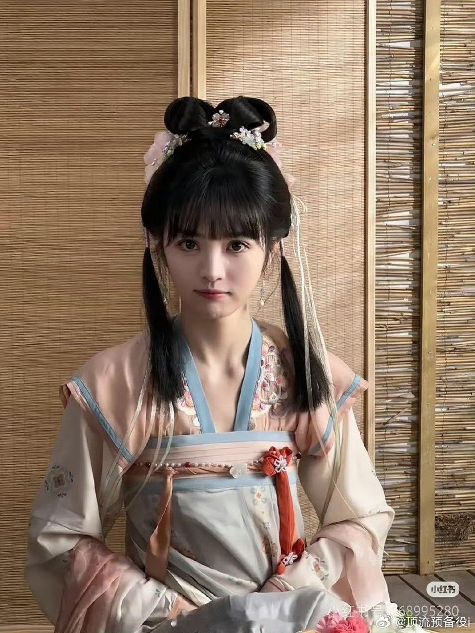 原著将门毒后里沈妙是清新可爱，杏眼小嘴的圆脸少女。感觉心中的女主人选更倾向于赵露