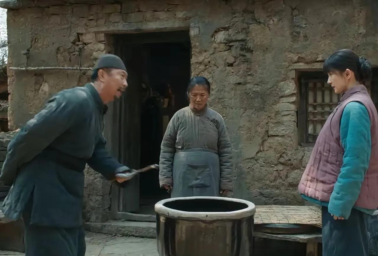 追剧《生万物》这封儿也太小气了！让老婆煮鸡蛋给绣绣吃，还打招呼只能煮一个，为的