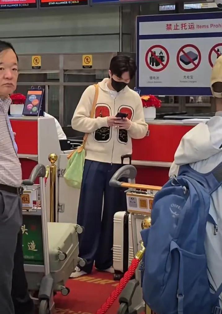 今天大家看到王楚钦都在问石景山来了没？[捂脸哭][呲牙笑]看了半天才知道原来莎莎就是