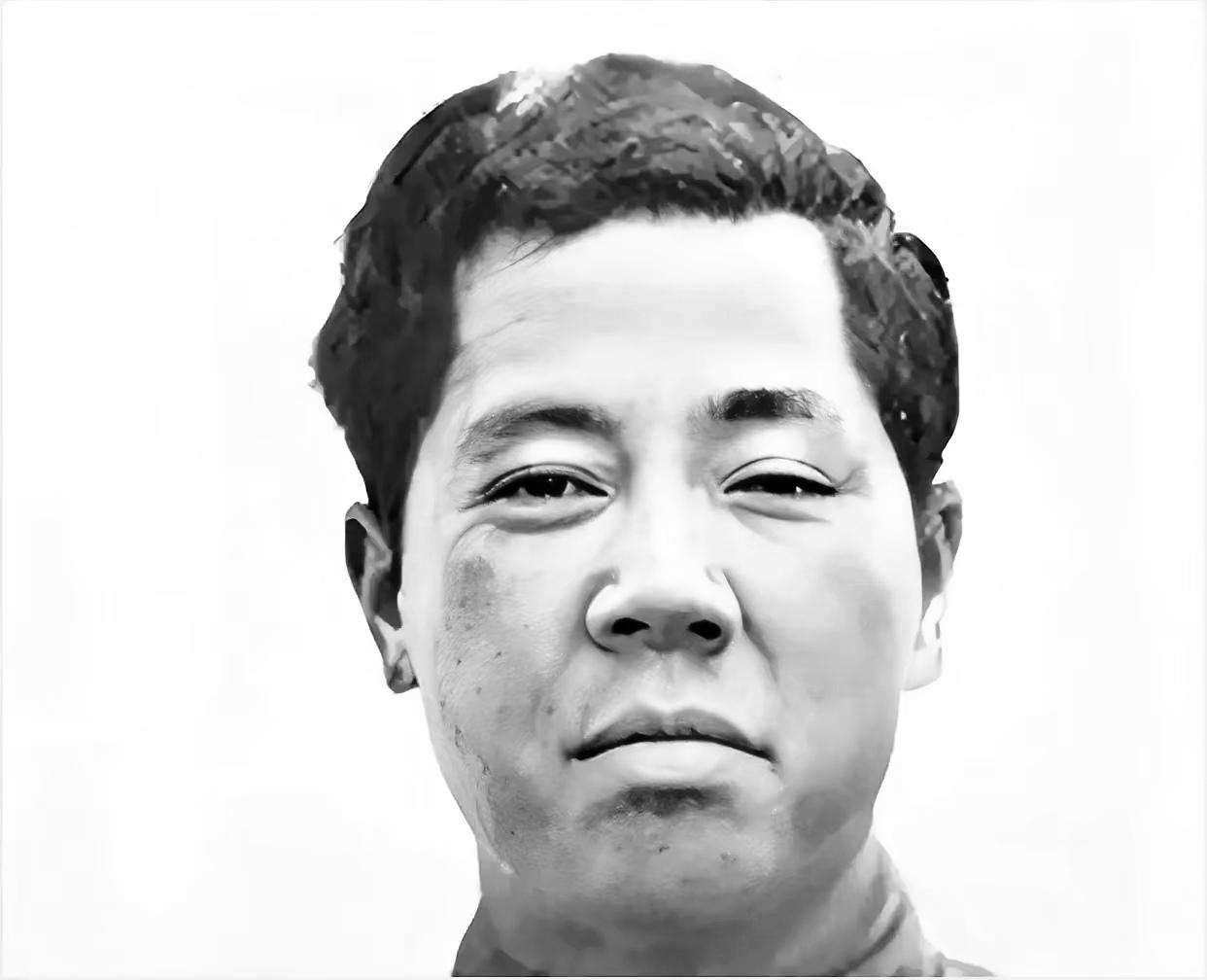 1971年，安徽农场里老实巴交的修理工戴以宏，突然被扣上“特务”帽子，要拉去枪毙