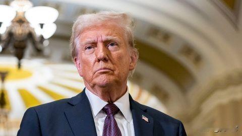 【特朗普：美国正与欧洲合作，为乌克兰提供安全保障】12月15日，特朗普在白宫