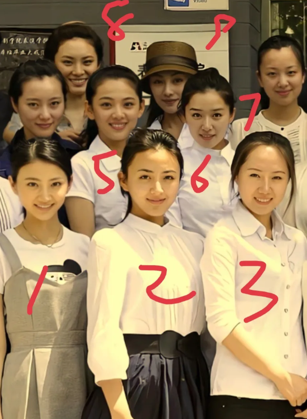 考考你们的审美高度，哪个好看？