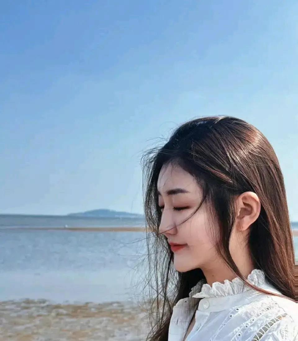 陈梦哪哪都好，就是这一点太让人接受不了，陈梦为人处世太谦逊，不懂得发挥自己