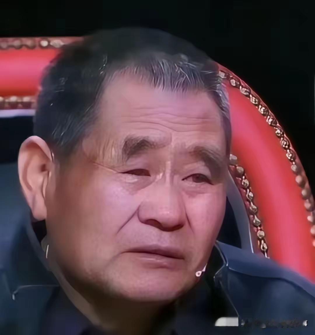 河南一女子，3岁母亲去世，6岁父亲另娶，幸得叔叔抚养长大。一天她带叔叔去游香山，