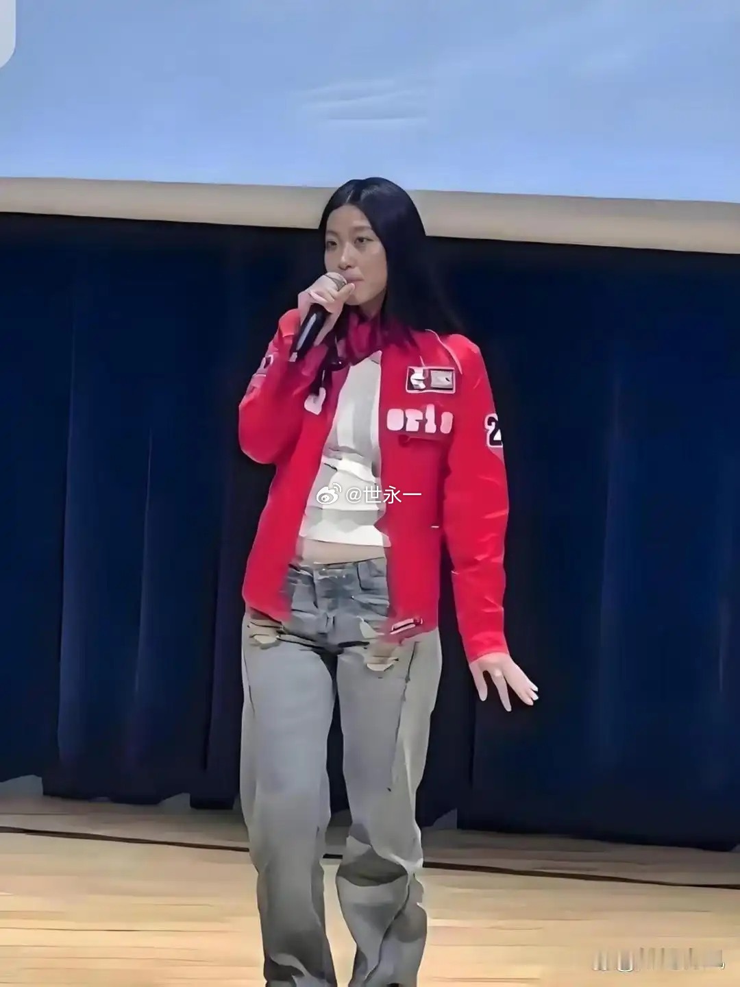 听说这是陈奕迅的女儿，不少网友直言撞脸刘亦菲​​​