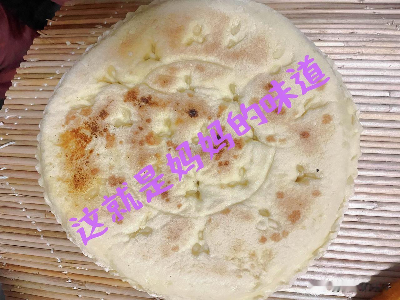 本想买点打折月饼当点心，结果一去超市傻眼了，以前琳琅满目的月饼竟然一个都没有