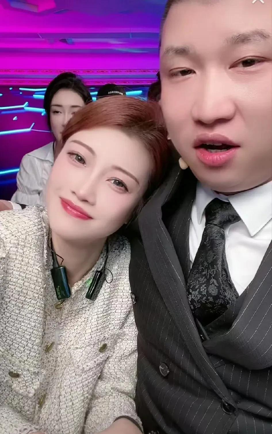 【二驴的也成了辛选合伙人？】九天透露现在“驴家”十分艰难，不论徒弟还是挂靠公会的